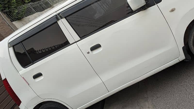 Suzuki Wagon R 2018 1