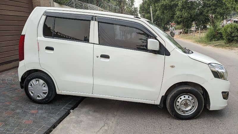 Suzuki Wagon R 2018 3