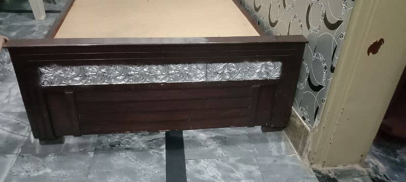 single Bed 2 piece. Used like New. 3