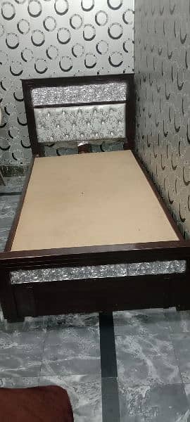 single Bed 2 piece. Used like New. 4