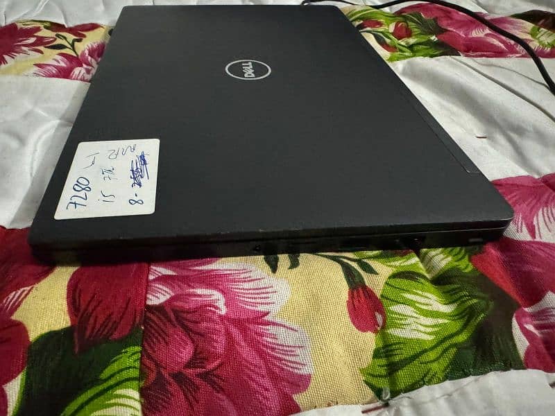 Dell 7280 
Core i5 7th generation 1