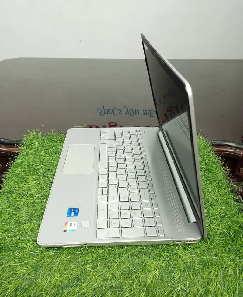 Hp Core i7 Processor 11 Gen Laptops for sale finger print backlit 2