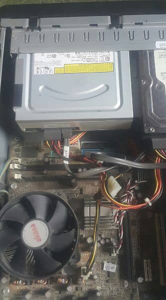 Cpu with lcd without hard drive all ok 
0343/58/22/6/98 4