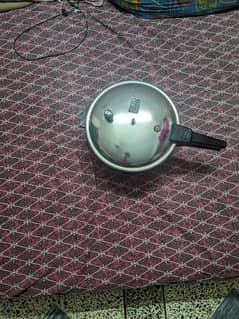 pressure cooker for sale