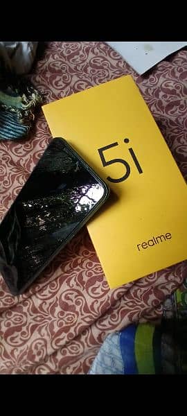 realmi 5i 4/64 mint condition available for sale 21000 2