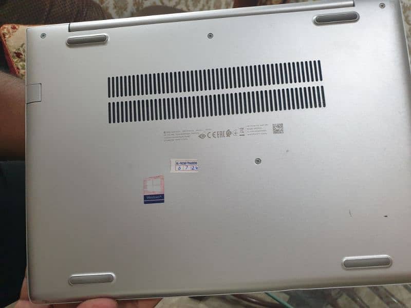 selling laptop 4