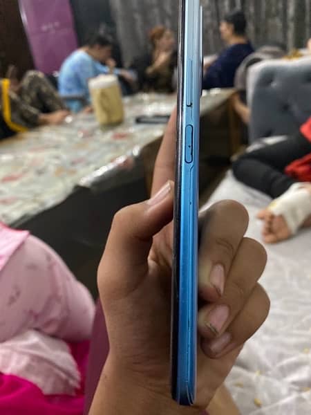 vivo y15 s price is 16000 4