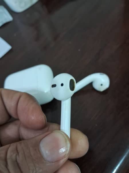 Apple airpods 2 gen original 2