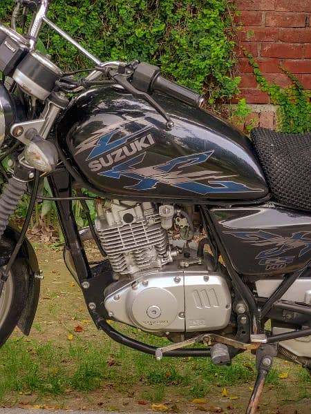 Suzuki GS 150 SE 7