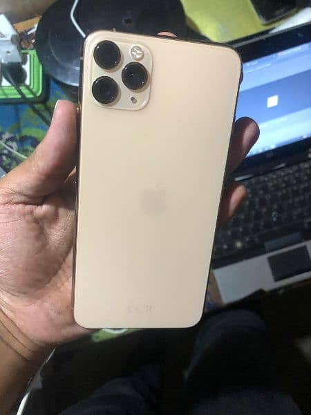 iPhone 11 pro max 256GB pta 1