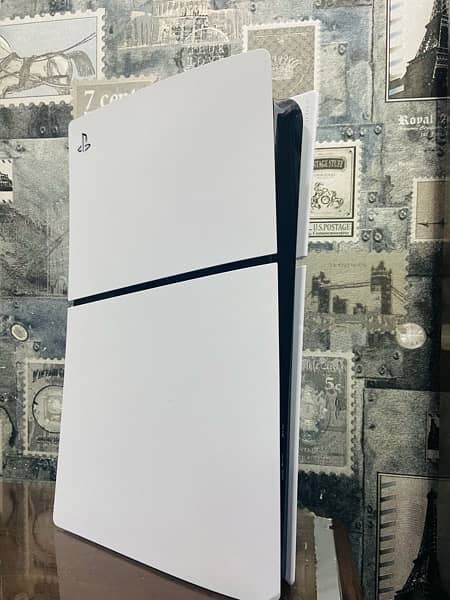 PS5 Slim 1 TB ( with 1 year premium subscription ) 3