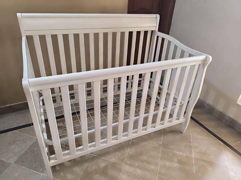 Baby Cot 2