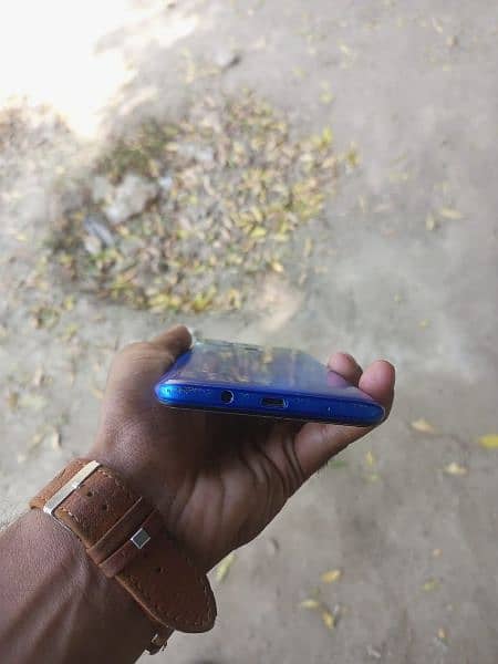 infinix hot 11 play 4/64 4