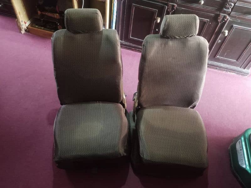 Front Folding seats for Bolan 2