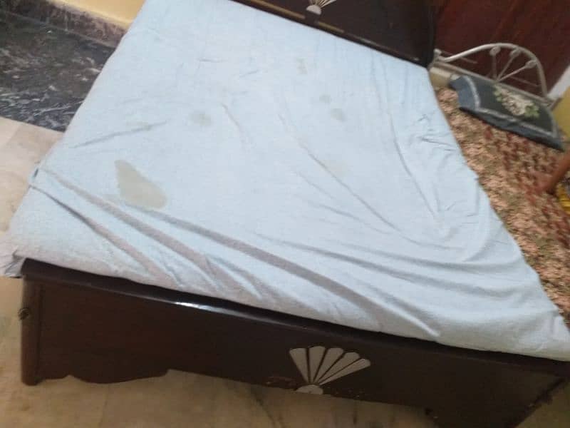 Double bed good condition 1