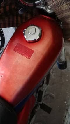 Honda 125 Tanki Tappy 0