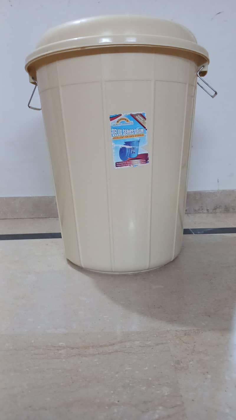 Flour container(40 kg , capacity) 3