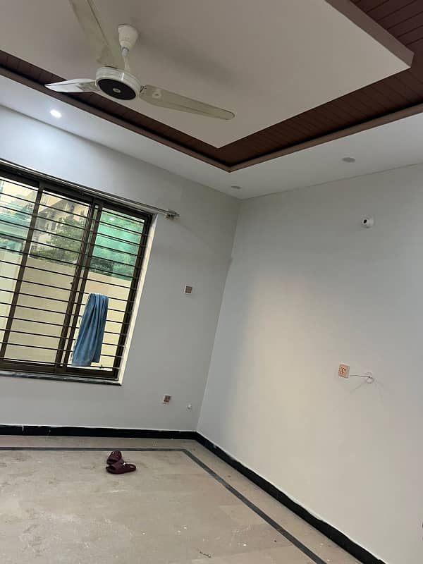 10 Marla Ground Portion for Rent in G-16 Islamabad 4