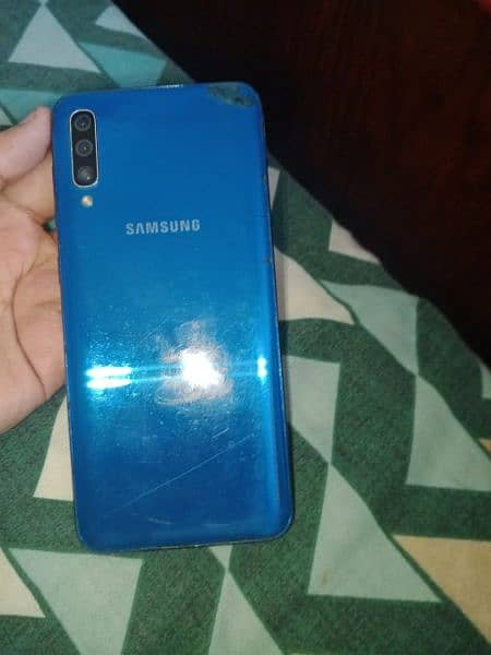 Samsung A50 3