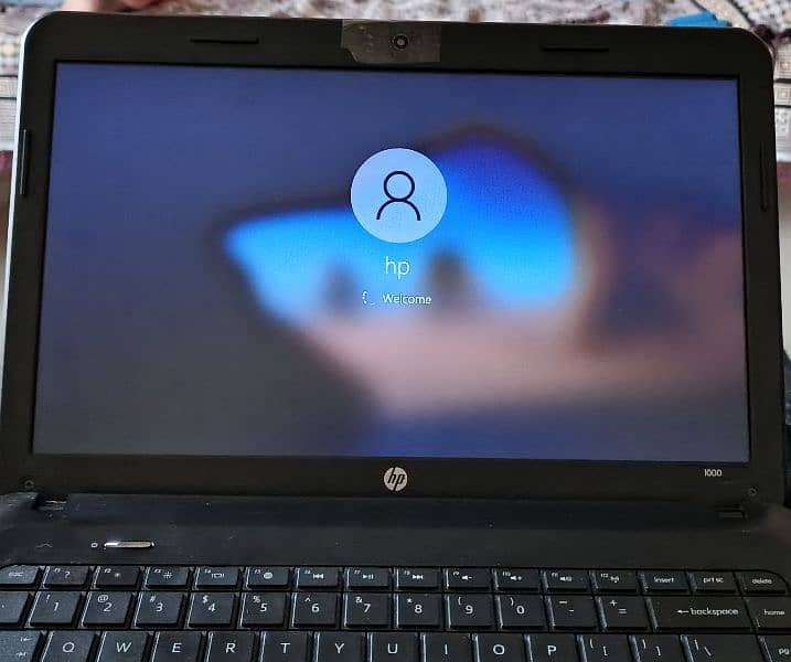 Hp Laptop Core i3, Windows 10 pro N 3