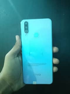 Vivoy17 8gb ram 5k battery Mh all okye no fault with phone cover 0