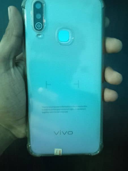 Vivoy17 8gb ram 5k battery Mh all okye no fault with phone cover 1