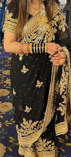 black saree medium size