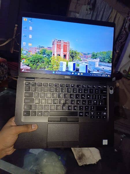 Dell Latitude 5400 - i5 8th Gen, 16GB RAM, 128GB SSD, Windows 11. 11