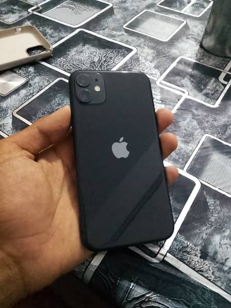 iPhone 11 64 gb non pta lush condition 0