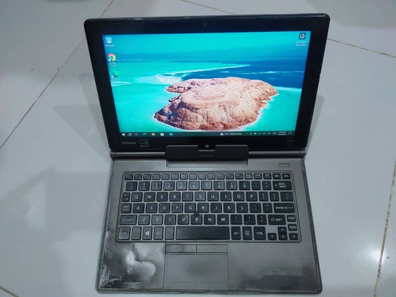 Toshiba Laptop 1