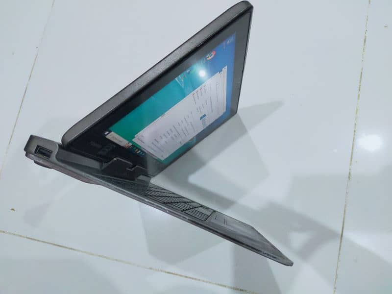 Toshiba Laptop 6