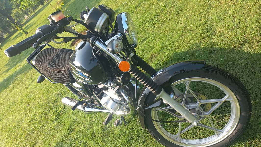 Suzuki GS 150 SE EURO 2 (2022 Model) Motorcycle for Sale 8