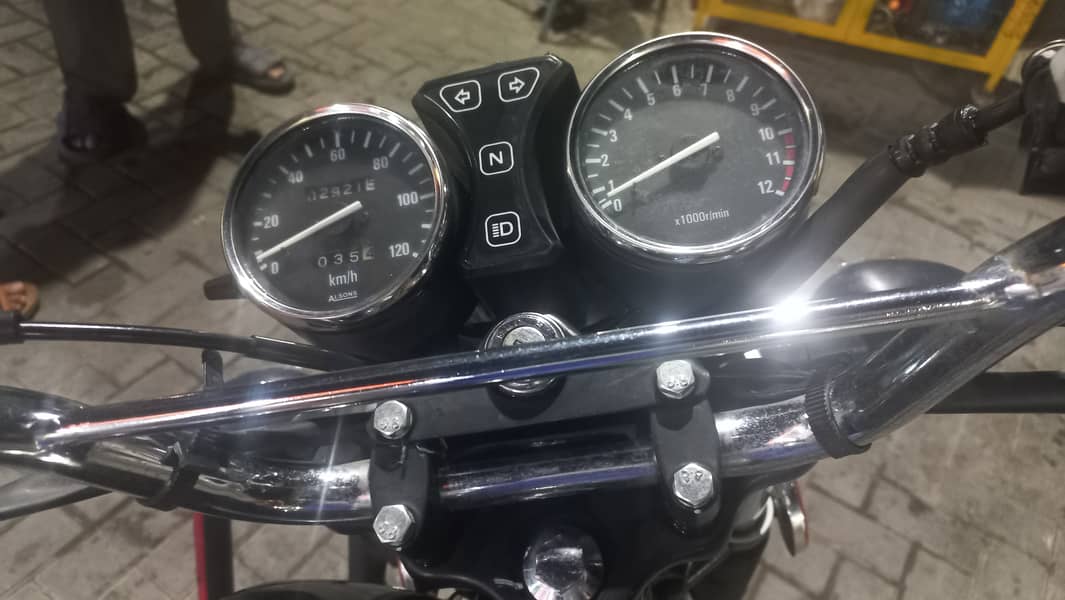 Suzuki GS 150 SE EURO 2 (2022 Model) Motorcycle for Sale 14