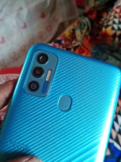 Tecno Spark 7T