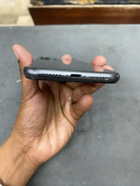 iphone 11 128gb pta approved factory unlock 5