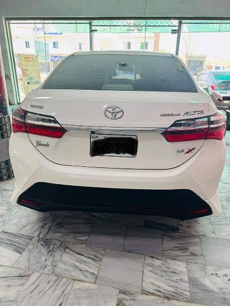 Toyota Altis Grande 2023 4