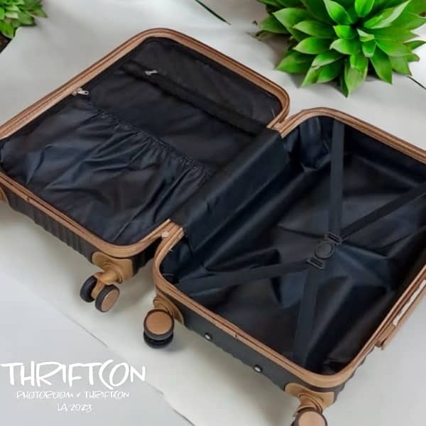 Travel trolley bags / luggage bags 12