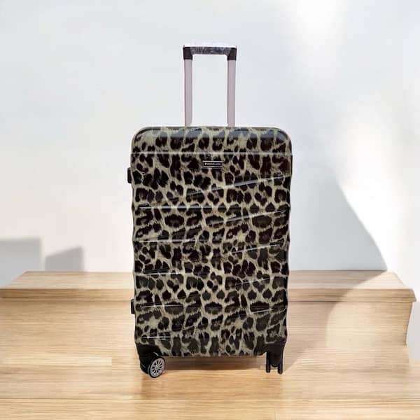 Travel trolley bags / luggage bags 14