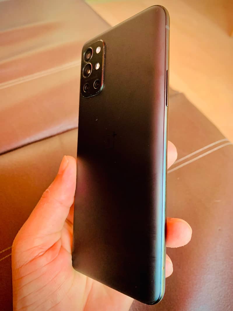 OnePlus 9R 8/256 2