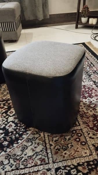 Grey L shaped Sofa with Center table 5