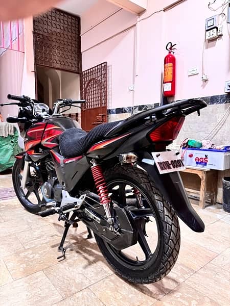 HONDA CB150F 5