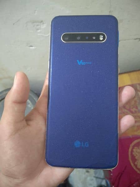 lg V60 thinq 5g 1