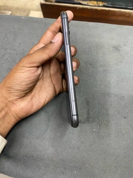 iphone 11 128gb pta approved factory unlock 03417945552 3