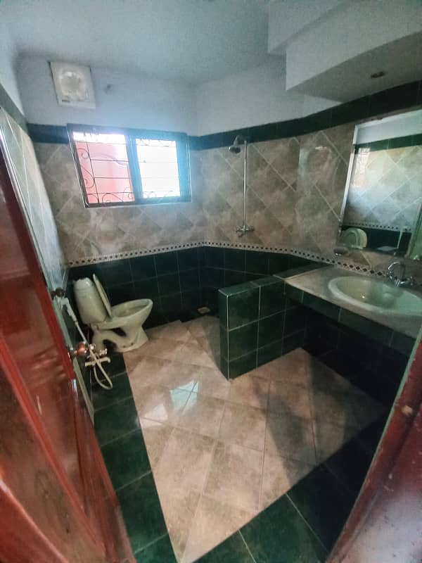 10 Marla House Upper Portion For Rent with Lower Lock in Phase 3 DHA Lahore 2