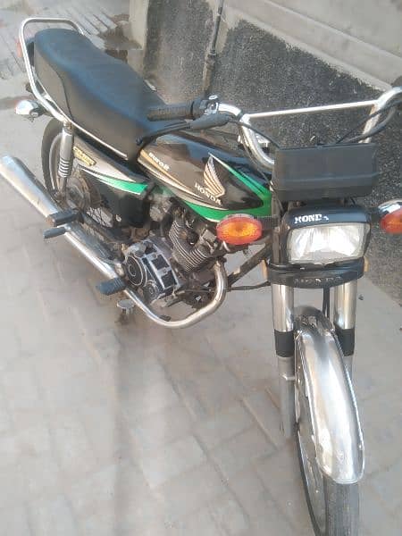 honda 125 for sale ok cundtion urgent sale 2