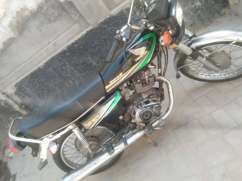 honda 125 for sale ok cundtion urgent sale 9