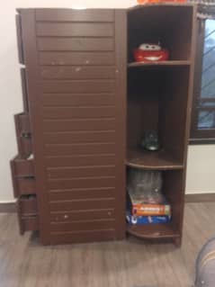 Drawer and book shelf in good condition