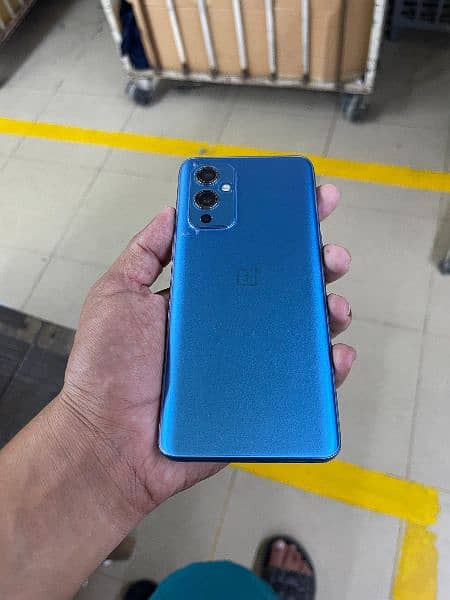 OnePlus 9 3