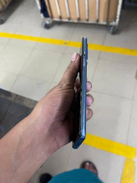 OnePlus 9 4