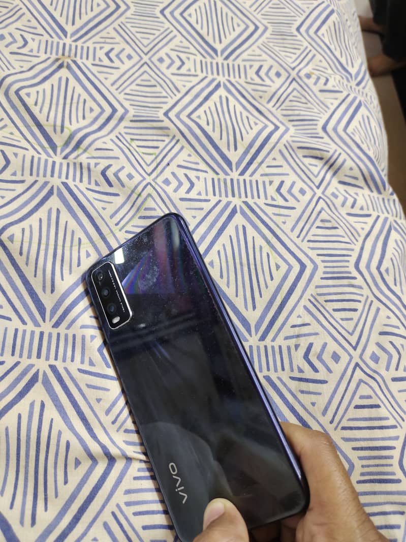 Vivo y20 4/64 3